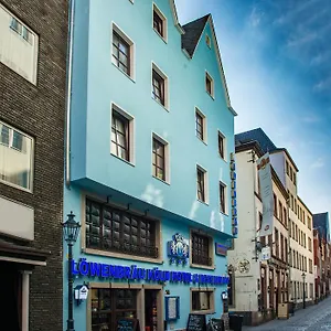 Und Restaurant Loewenbraeu Otel
